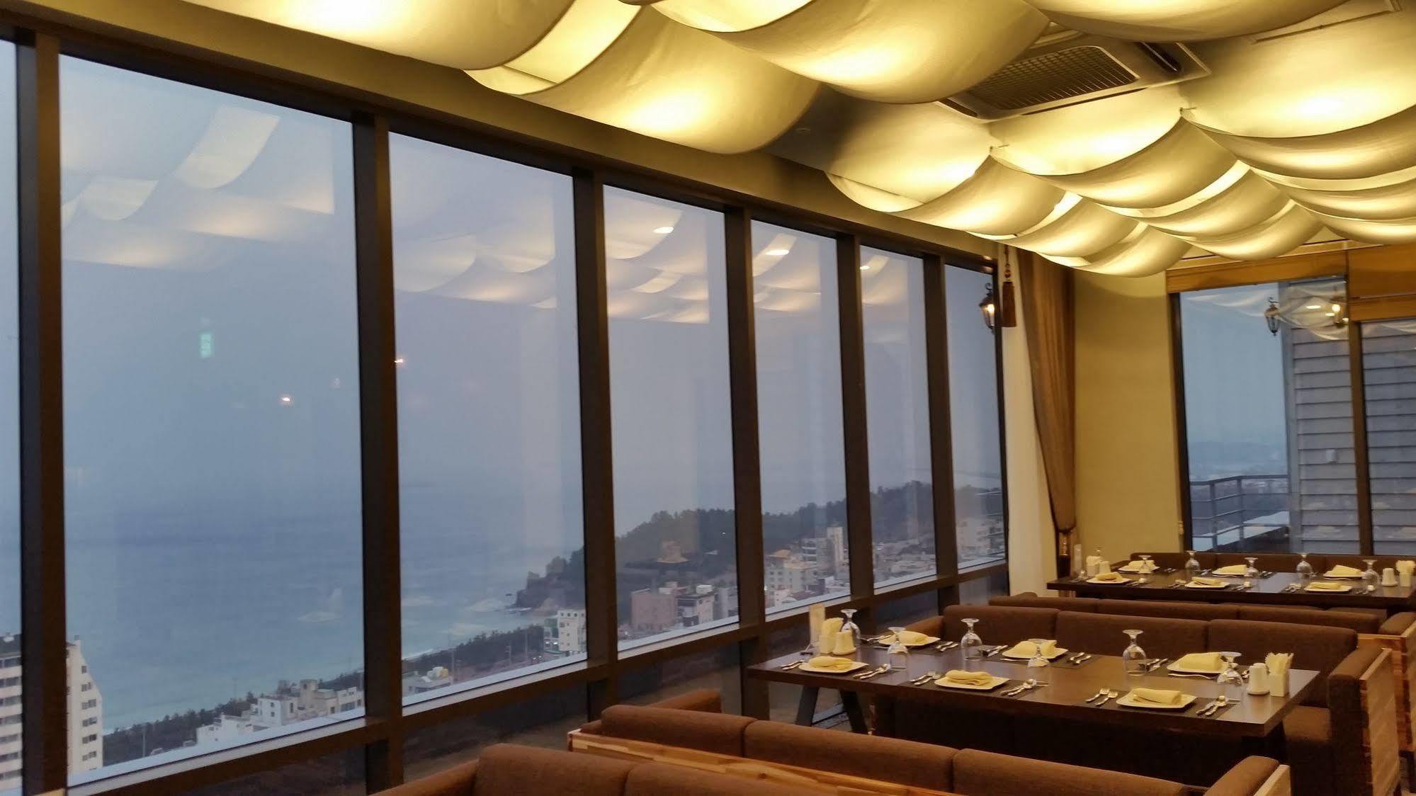 Hyunjin Tourist Hotel Donghae Bagian luar foto