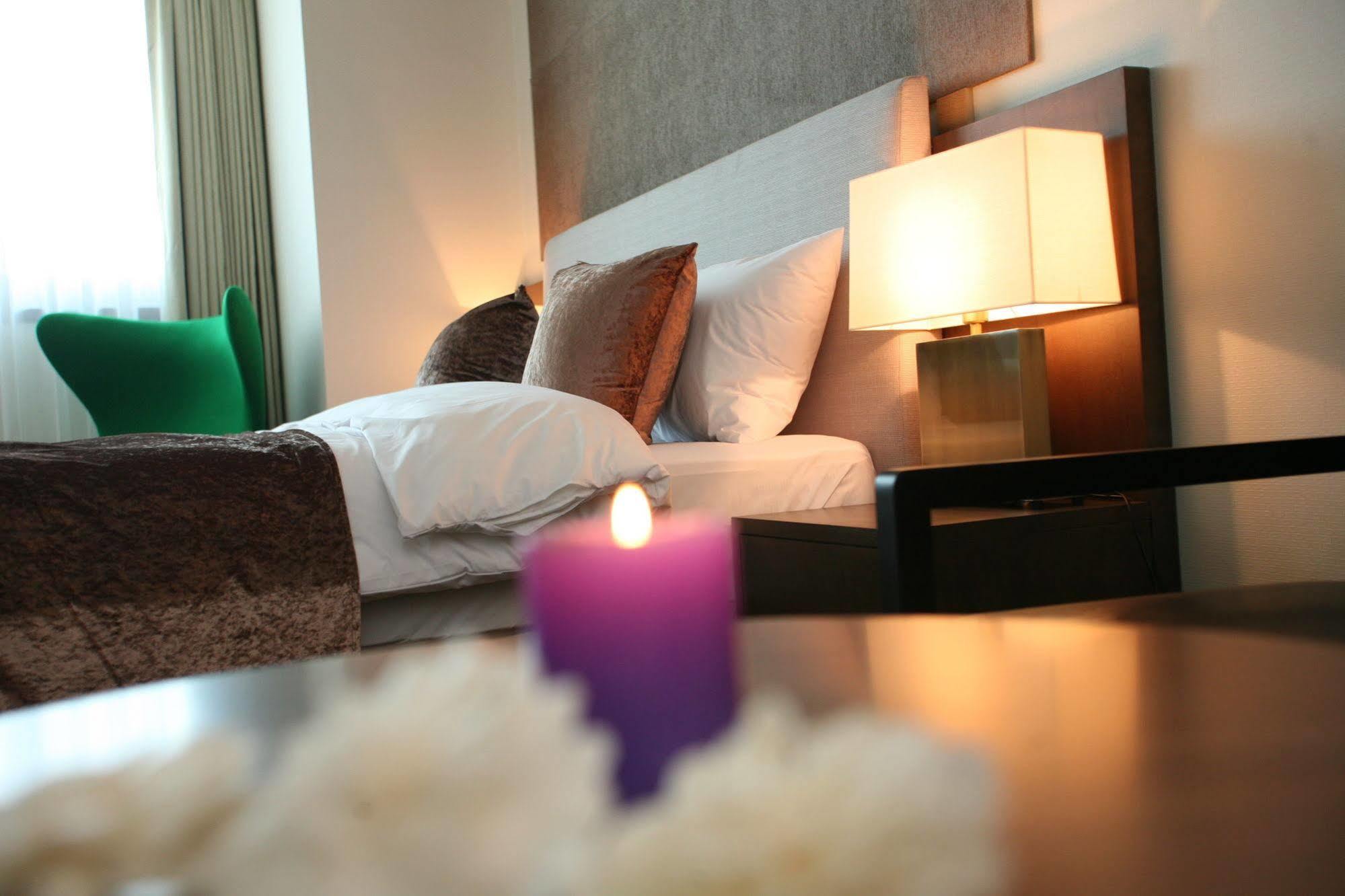 Hyunjin Tourist Hotel Donghae Bagian luar foto